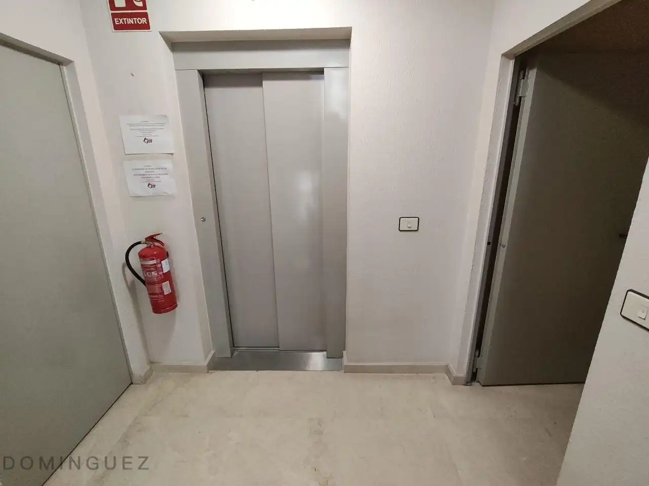 Piso de alquiler en Vigo  con Calefacción, Terraza y Trastero