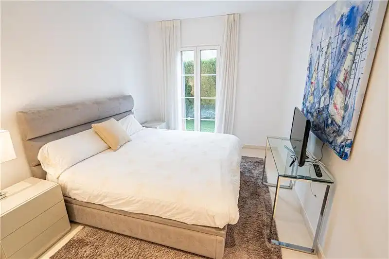 Schlafzimmer von Erdgeschoss zum Verkauf in Manacor mit Klimaanlage, Privatgarten und Terrasse