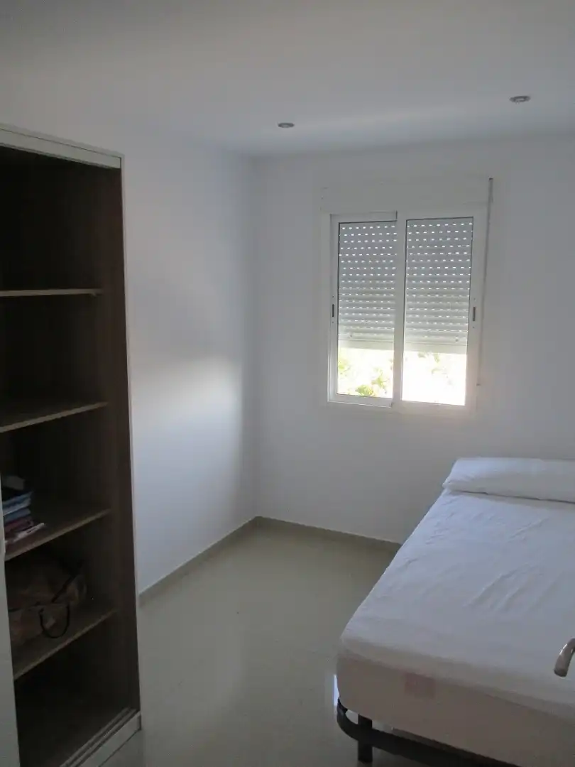 Piso con ascensor en venta en Avenida de la Bahia 6, imagen 5