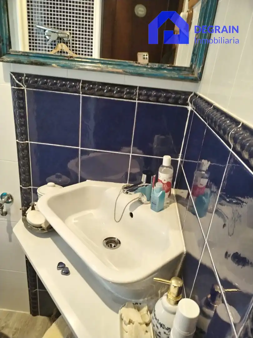 Bathroom of Flat for sale in Mieres (Asturias)  with Heating and Parquet flooring
