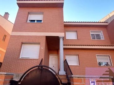 Xalet en venda a Ugena