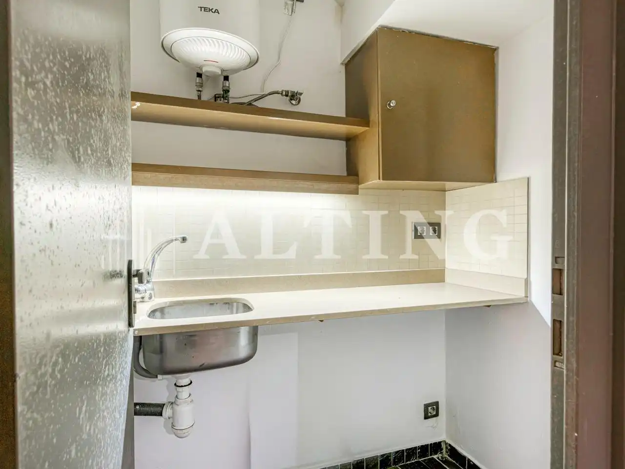 Cocina de Local en venta en Barcelona con Aire acondicionado