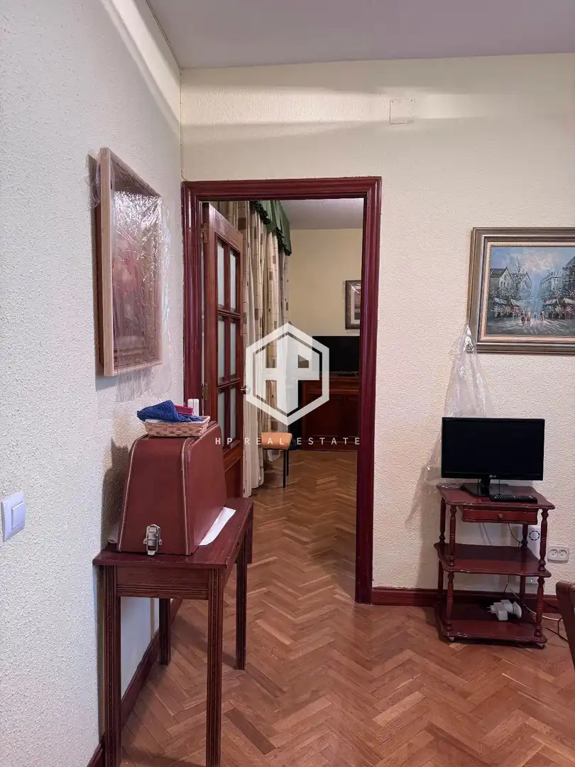 Habitación de Piso en venta en Madrid con Calefacción