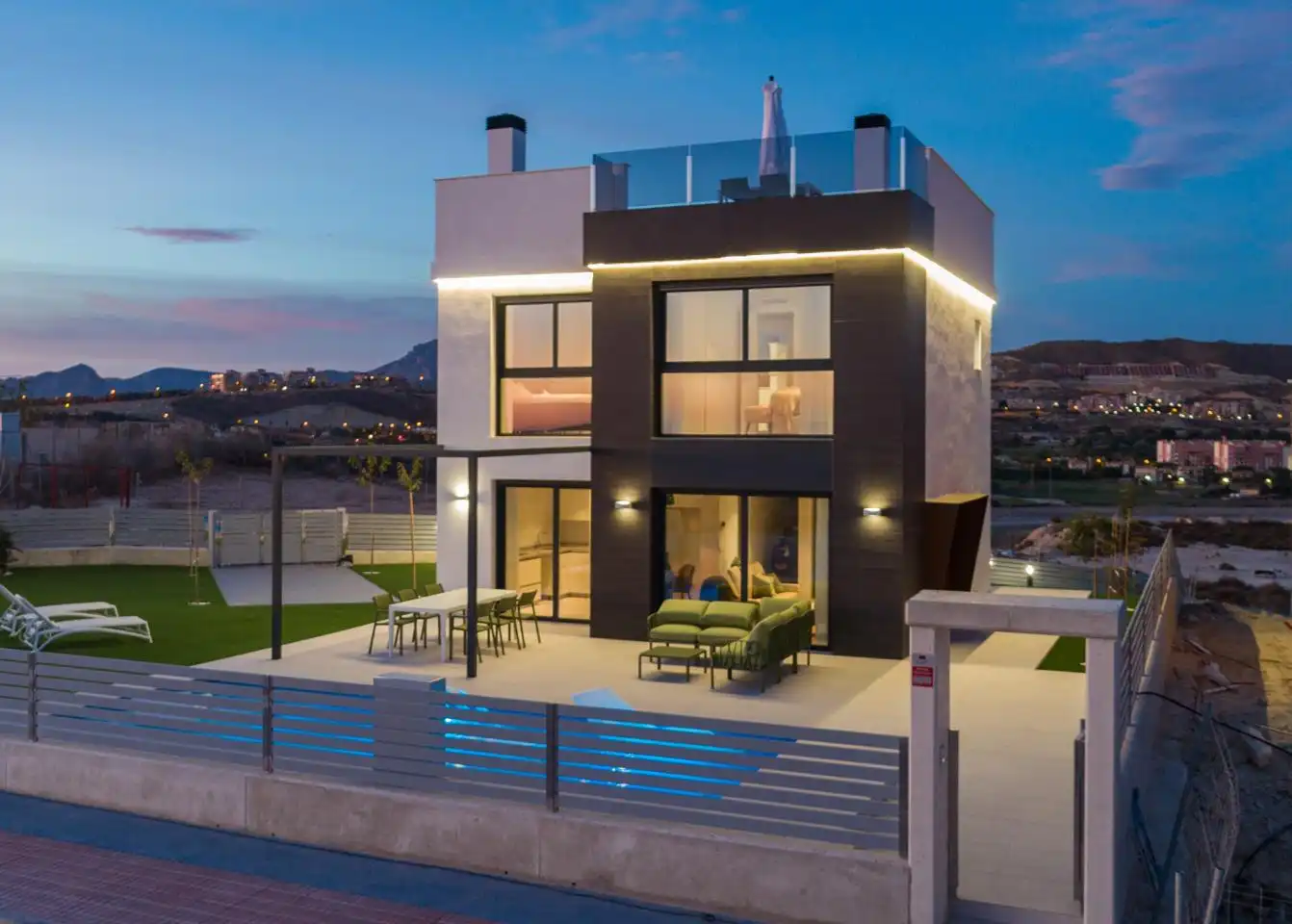House with pool for sale in Bonalba - Cotoveta