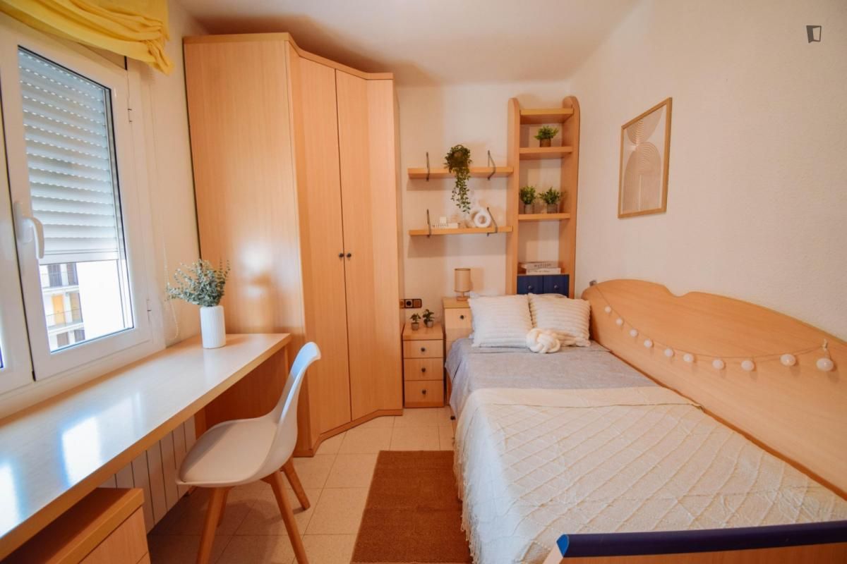 Bedroom of Apartment to share in  Lleida Capital  with Heating, Furnished and Oven