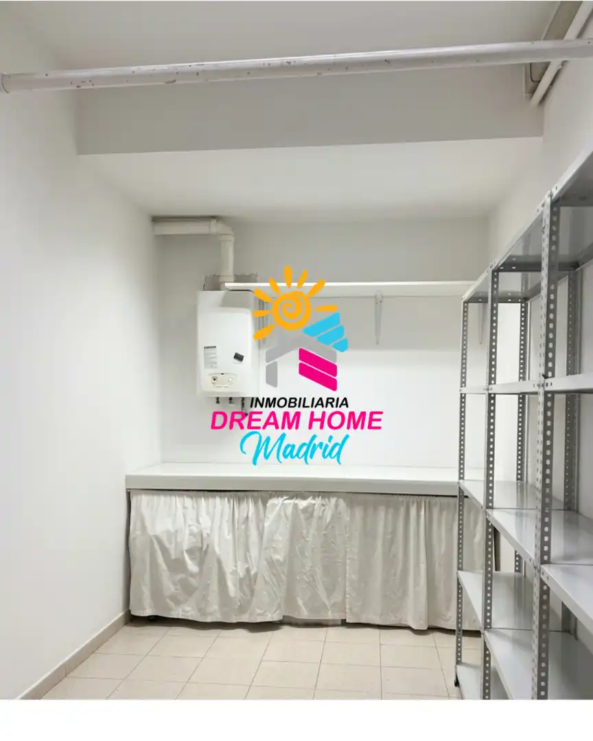 Piso con terraza en venta en Calle del Pez 11, imagen 10