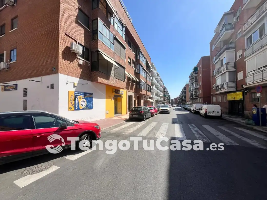 Piso de alquiler en Calle de Etruria, Canillejas