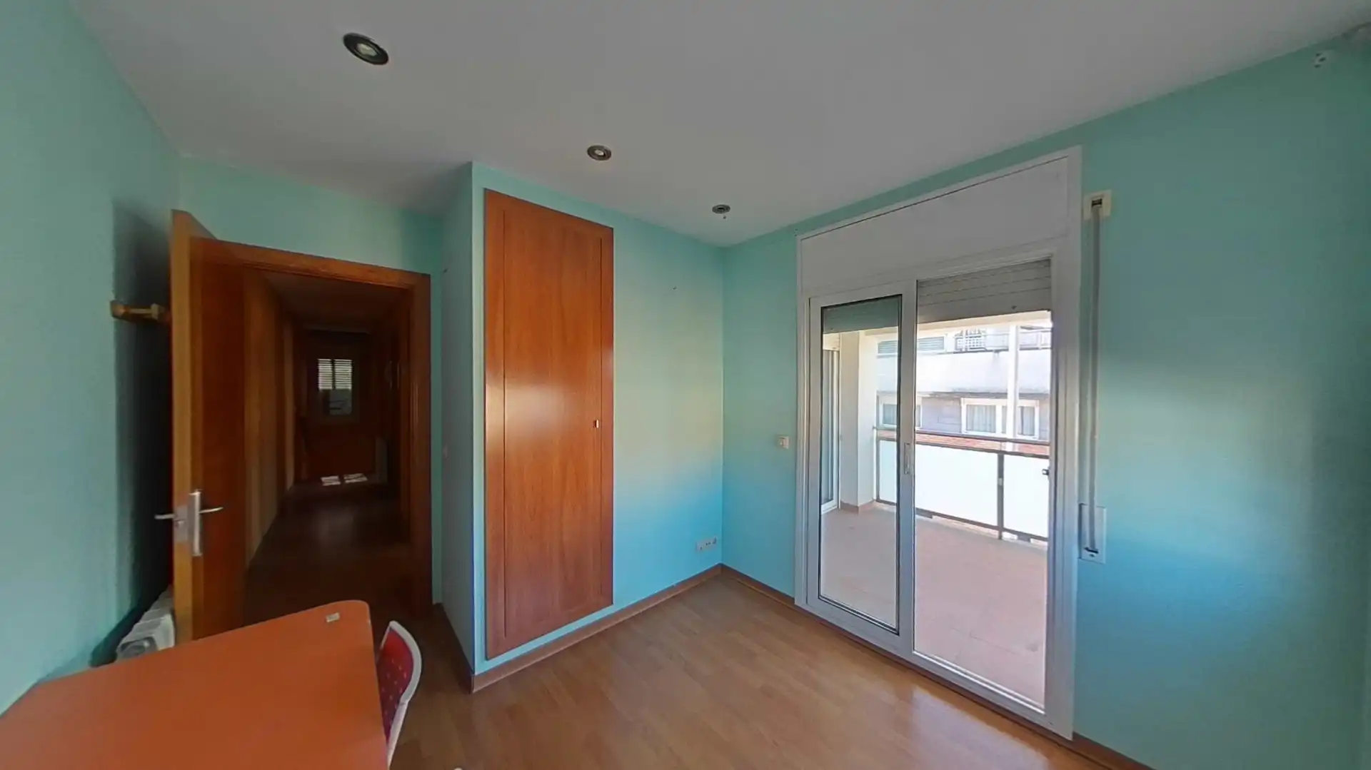 Habitación de Casa adosada en venta en Olot con Balcón
