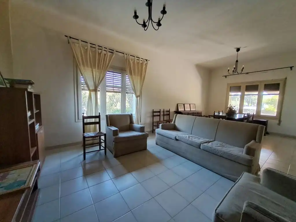 Sala de estar de Casa o chalet en venta en Alcañiz con Calefacción, Jardín privado y Amueblado