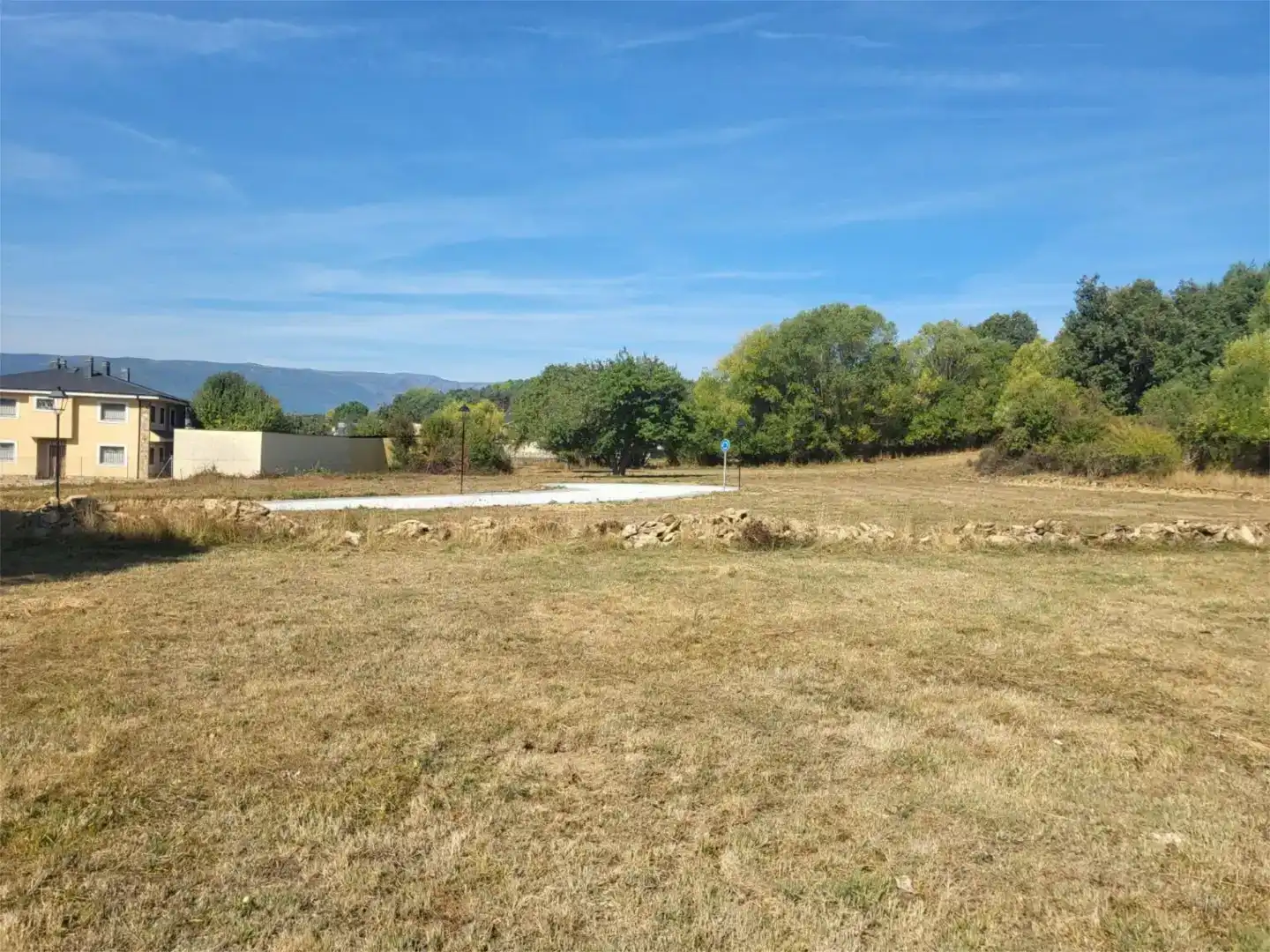 Residencial en venda en Galende