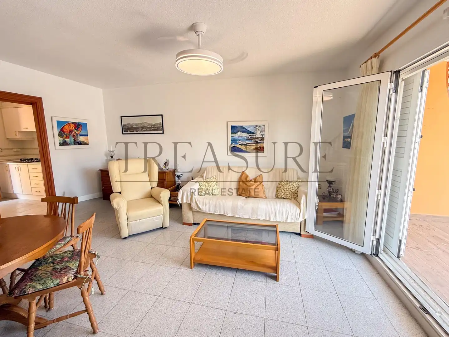 Sala de estar de Casa adosada en venta en Mazarrón con Aire acondicionado, Calefacción y Terraza