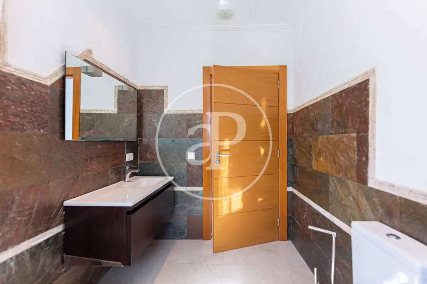 Baño de Piso de alquiler en Calvià con Aire acondicionado, Calefacción y Jardín privado