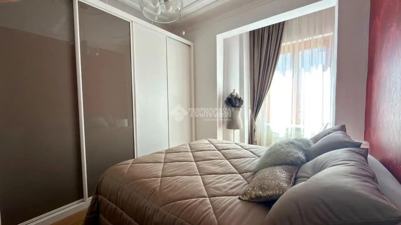Bedroom of Flat for sale in Zaragoza  with Air Conditioner, Heating and Parquet flooring