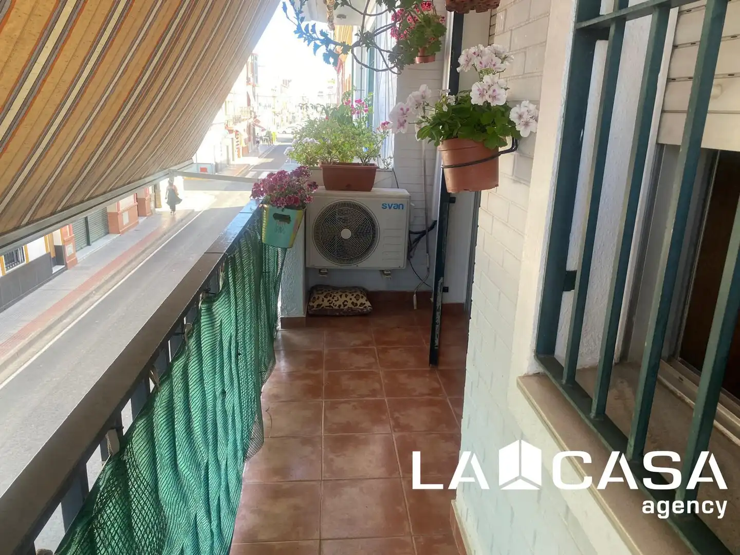Terrasse von Wohnung zum Verkauf in Dos Hermanas mit Klimaanlage und Terrasse