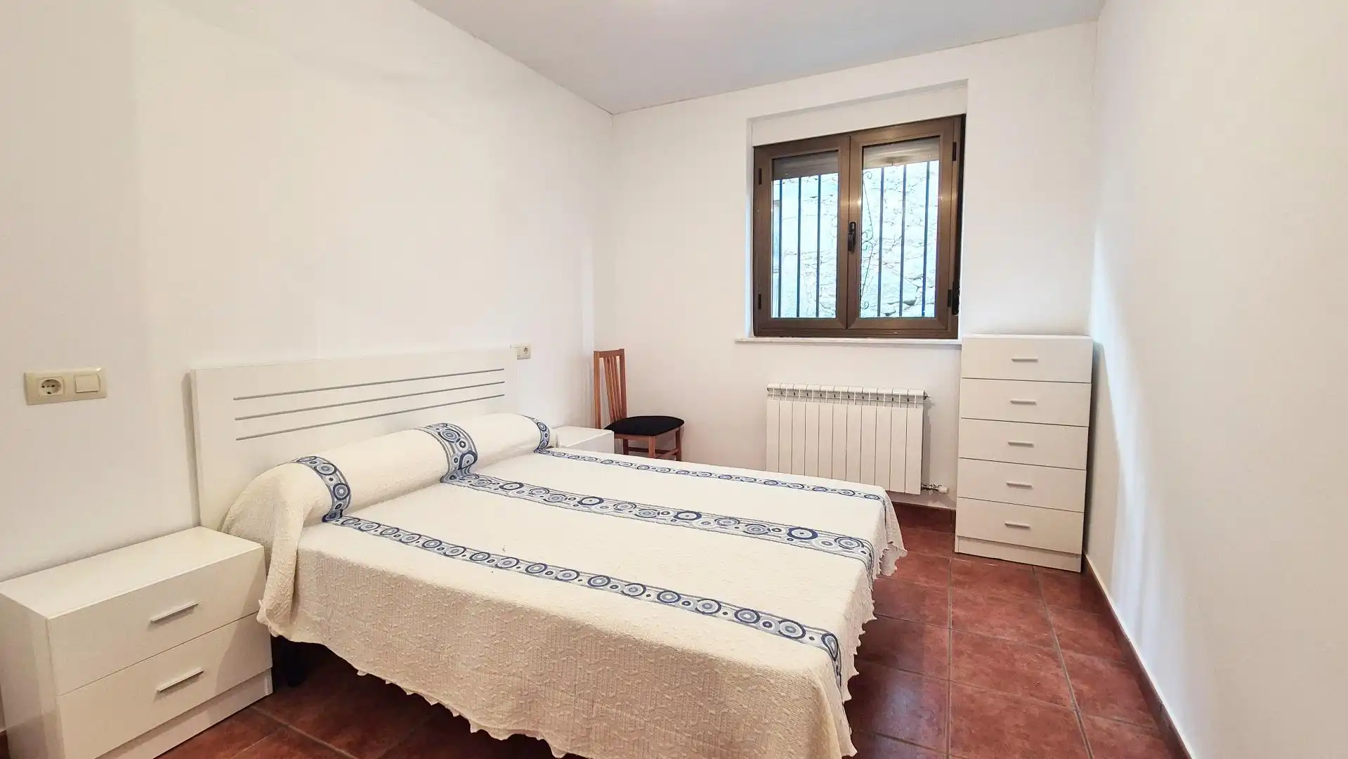 Bedroom of Houses for sale in San Esteban de la Sierra