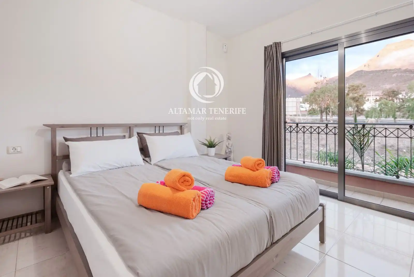 Terraced house with pool for sale in calle Helsinki, 12, imagen 13