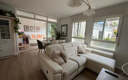 Living room of Flat for sale in L'Alfàs del Pi  with Air Conditioner, Heating and Terrace