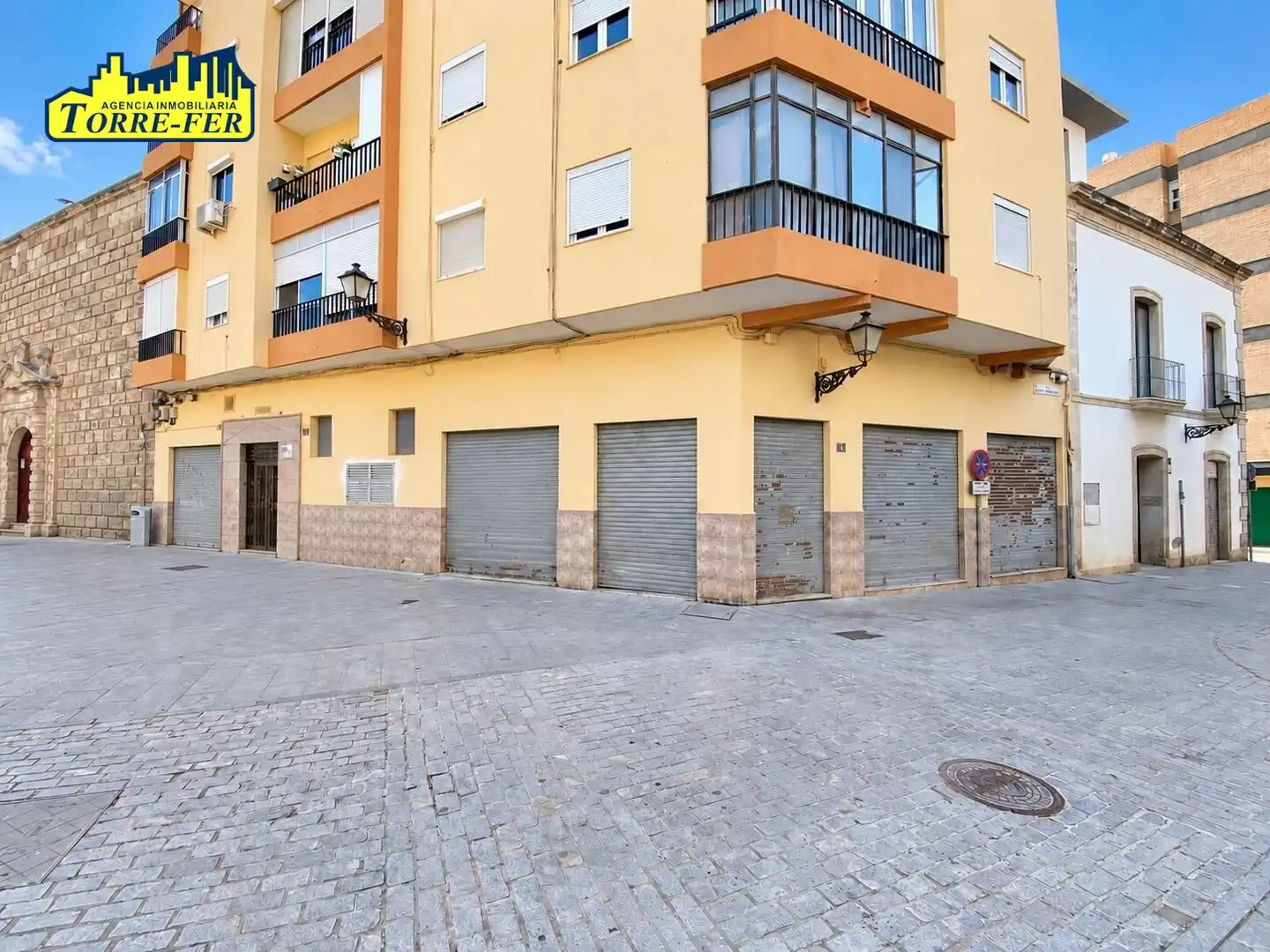 Business premises for sale in Calle General Luque 7