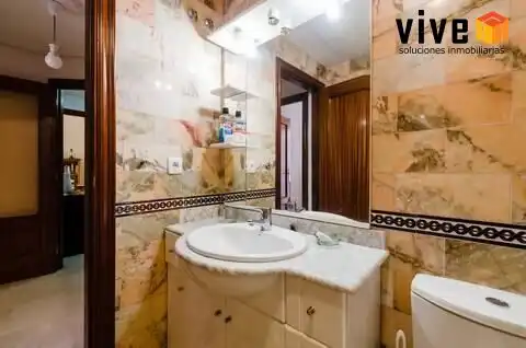 Bany de Pis en venda en Cádiz amb Aire condicionat, Calefacció i Moblat