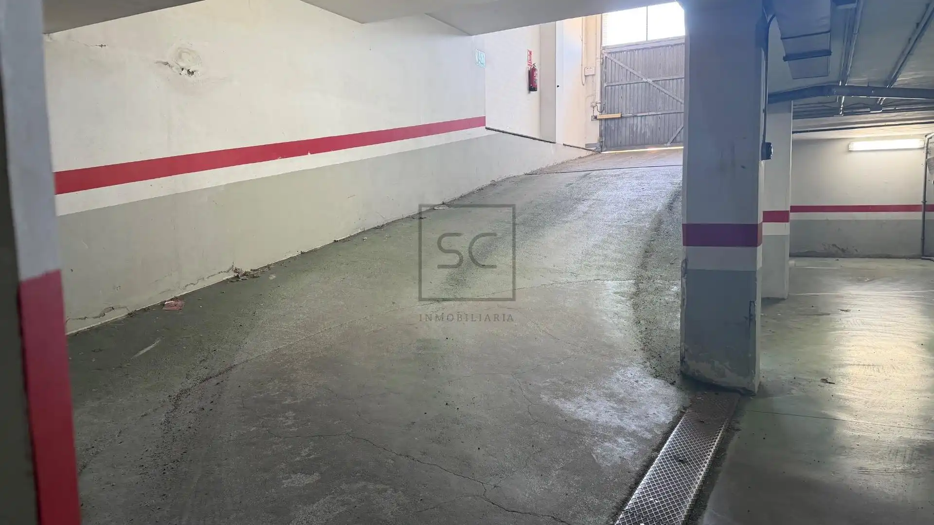 Parkplatz von Dachboden zum Verkauf in Narón mit Heizung, Parkett und Abstellraum