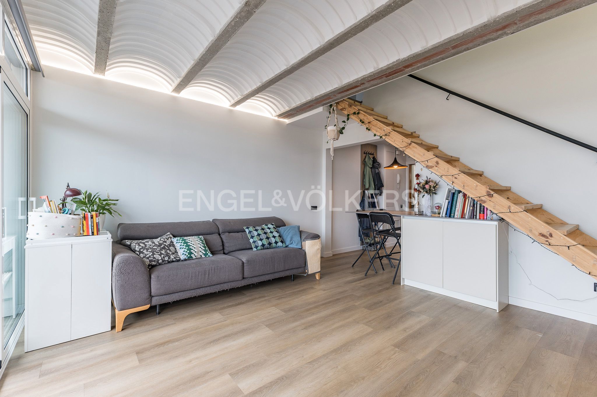 Living room of Duplex for sale in Molins de Rei  with Air Conditioner, Heating and Parquet flooring