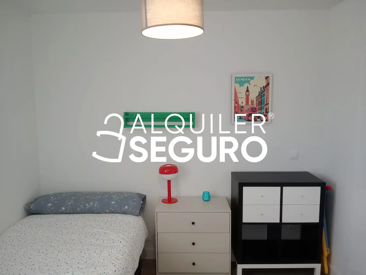 Bedroom of Flat for rent in Valladolid  with Heating, Terrace and Swimming Pool