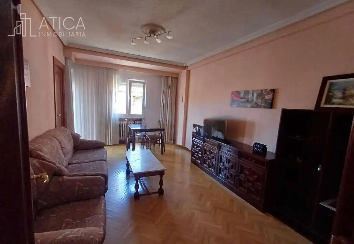 Living room of Flat for rent in San Bernardo - Carmelitas - Campus