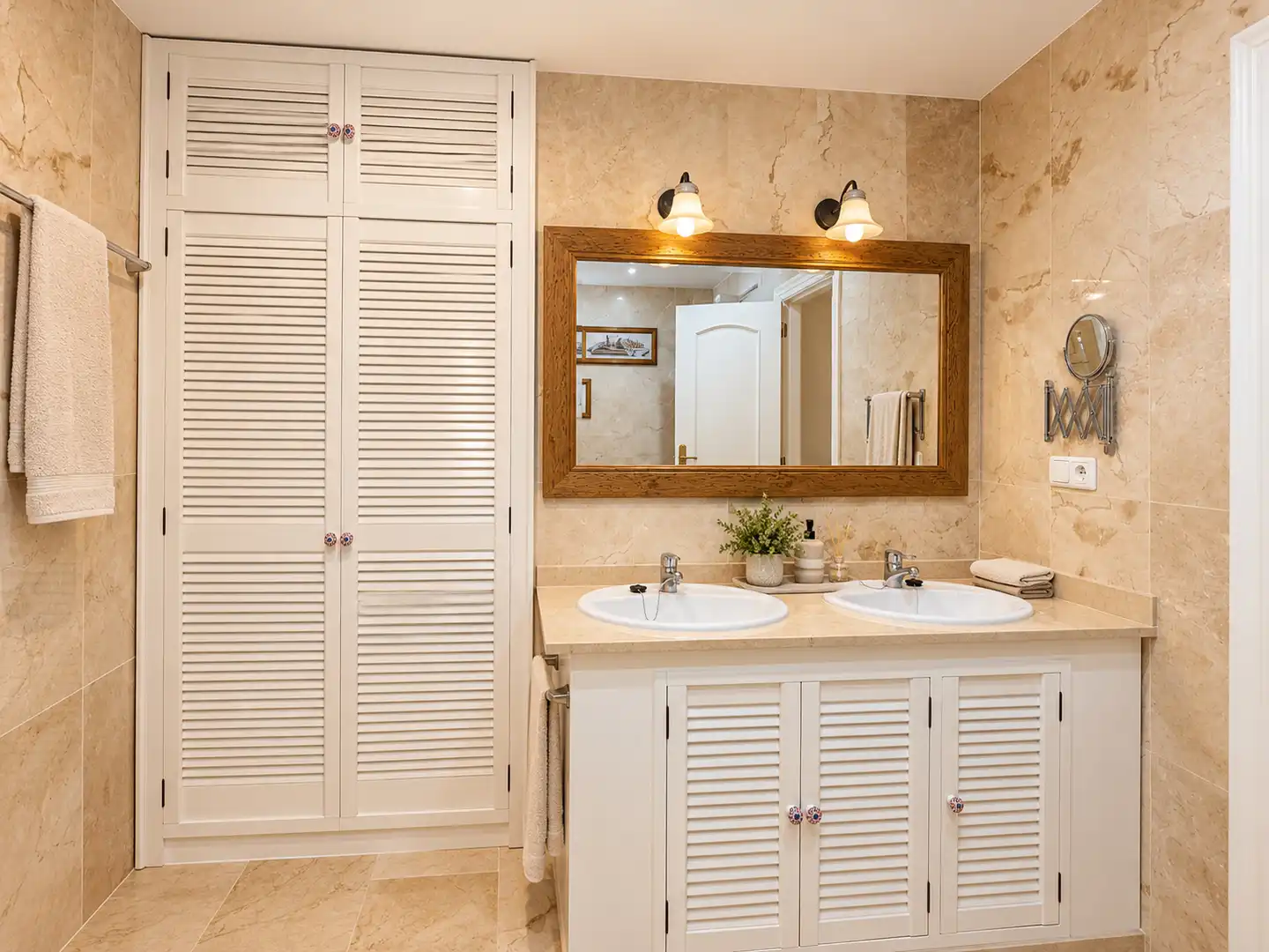 Bathroom of Apartments for sale in San Pedro de Alcántara