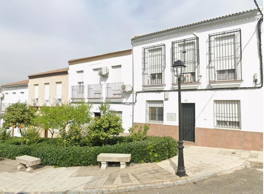 Exterior view of Single-family semi-detached for sale in Castilblanco de los Arroyos  with Air Conditioner, Terrace and Balcony