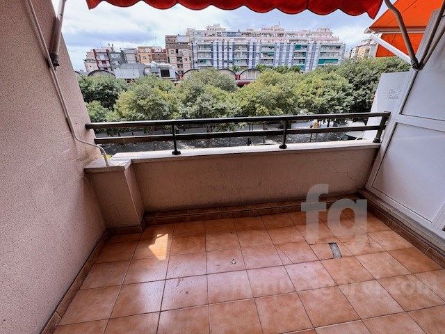 Balcony of Flat for sale in L'Hospitalet de Llobregat  with Balcony