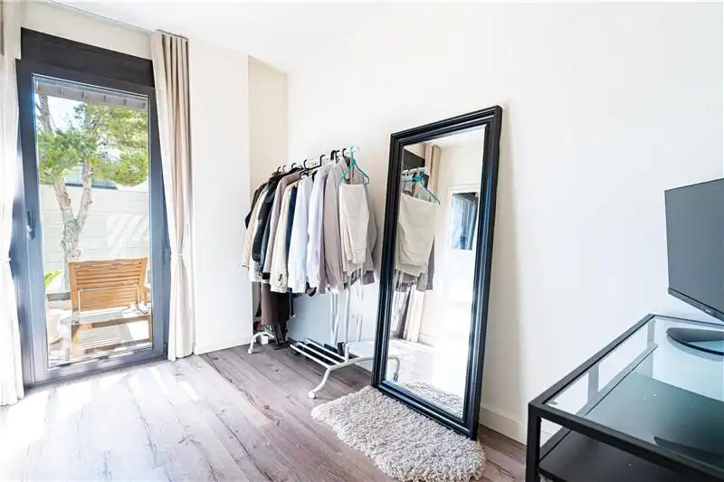 Bedroom of Flat for sale in Calvià  with Air Conditioner, Terrace and Community pool