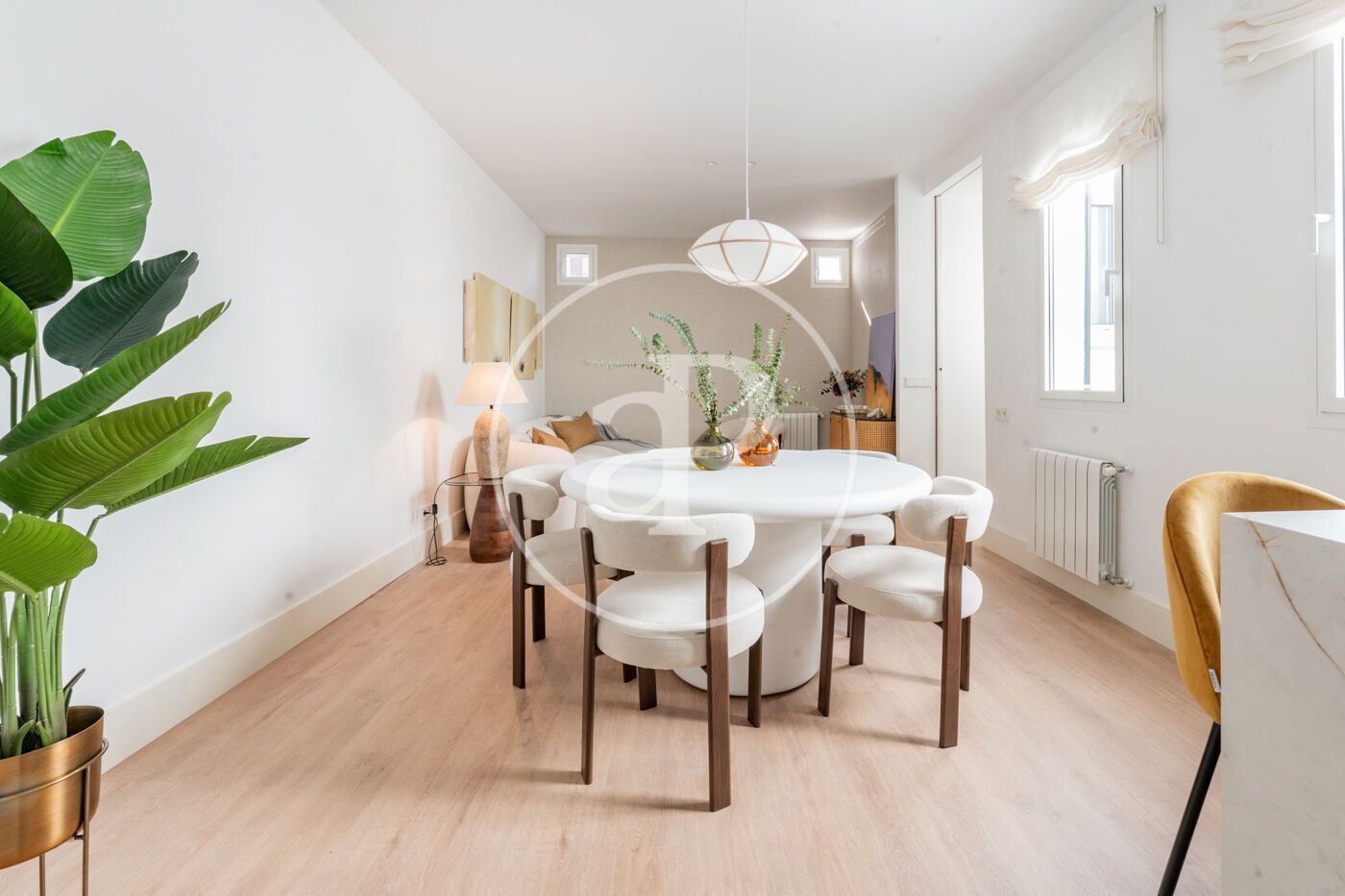 Menjador de Pis en venda en  Madrid Capital amb Aire condicionat, Calefacció i Moblat