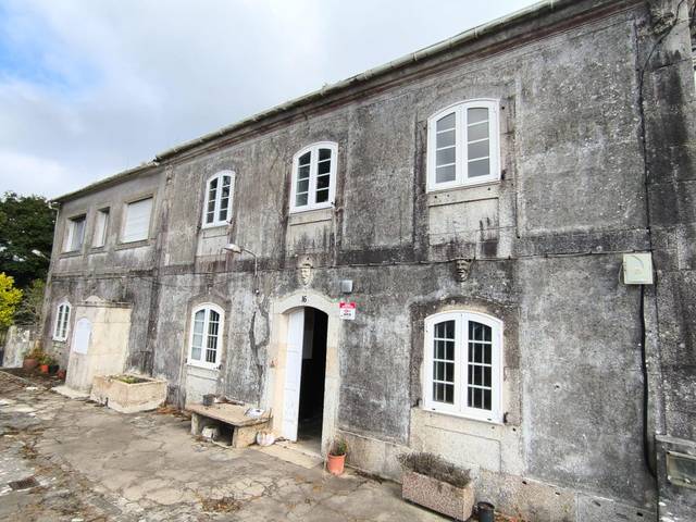 Casa-chalet en Venta en Lugar OUTEIRO en Coristanco