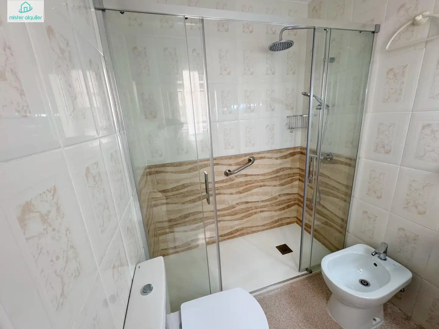 Bungalow con terrazza in affitto a Calle ALBAYNA 3, imagen 50