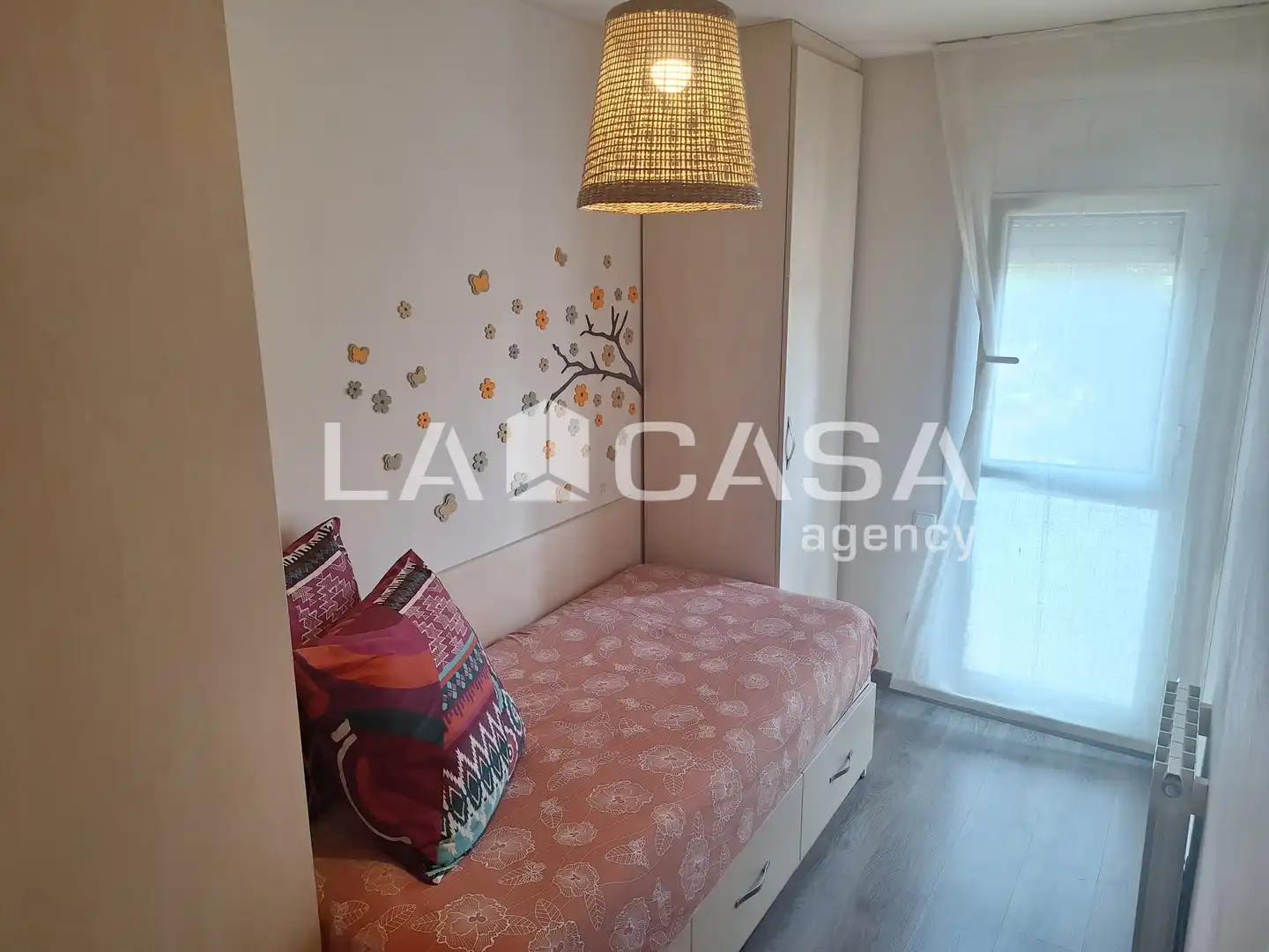 Flat for sale in Santa Coloma de Gramenet  with Heating