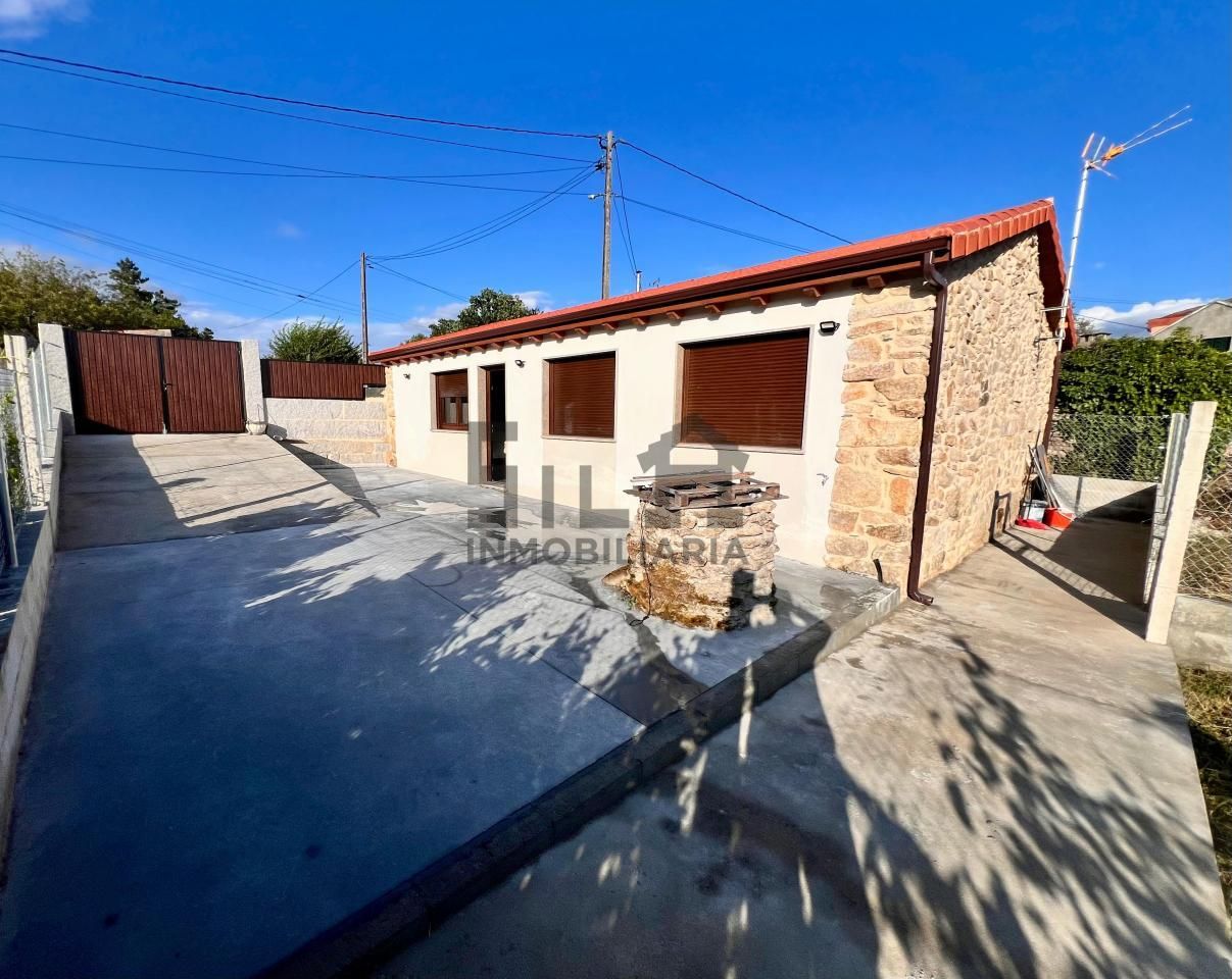 Exterior view of House or chalet for sale in Boborás  with Heating, Private garden and Terrace