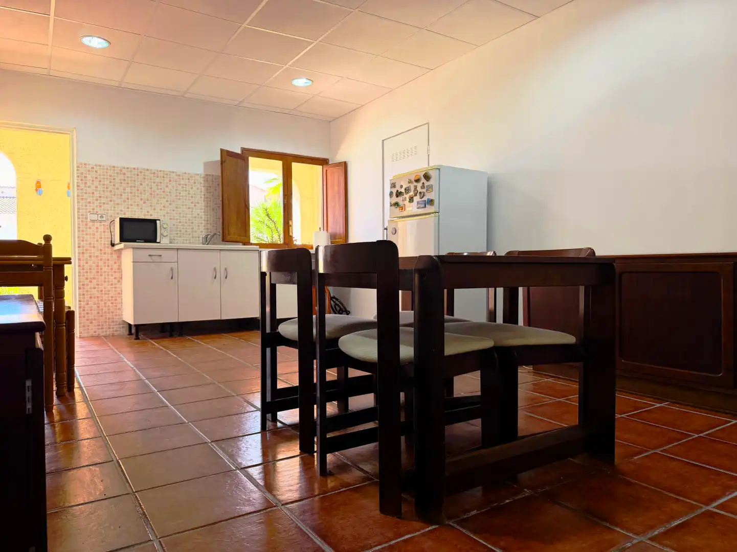 Cuina de Casa o xalet en venda en Calafell amb Calefacció, Terrassa i Piscina