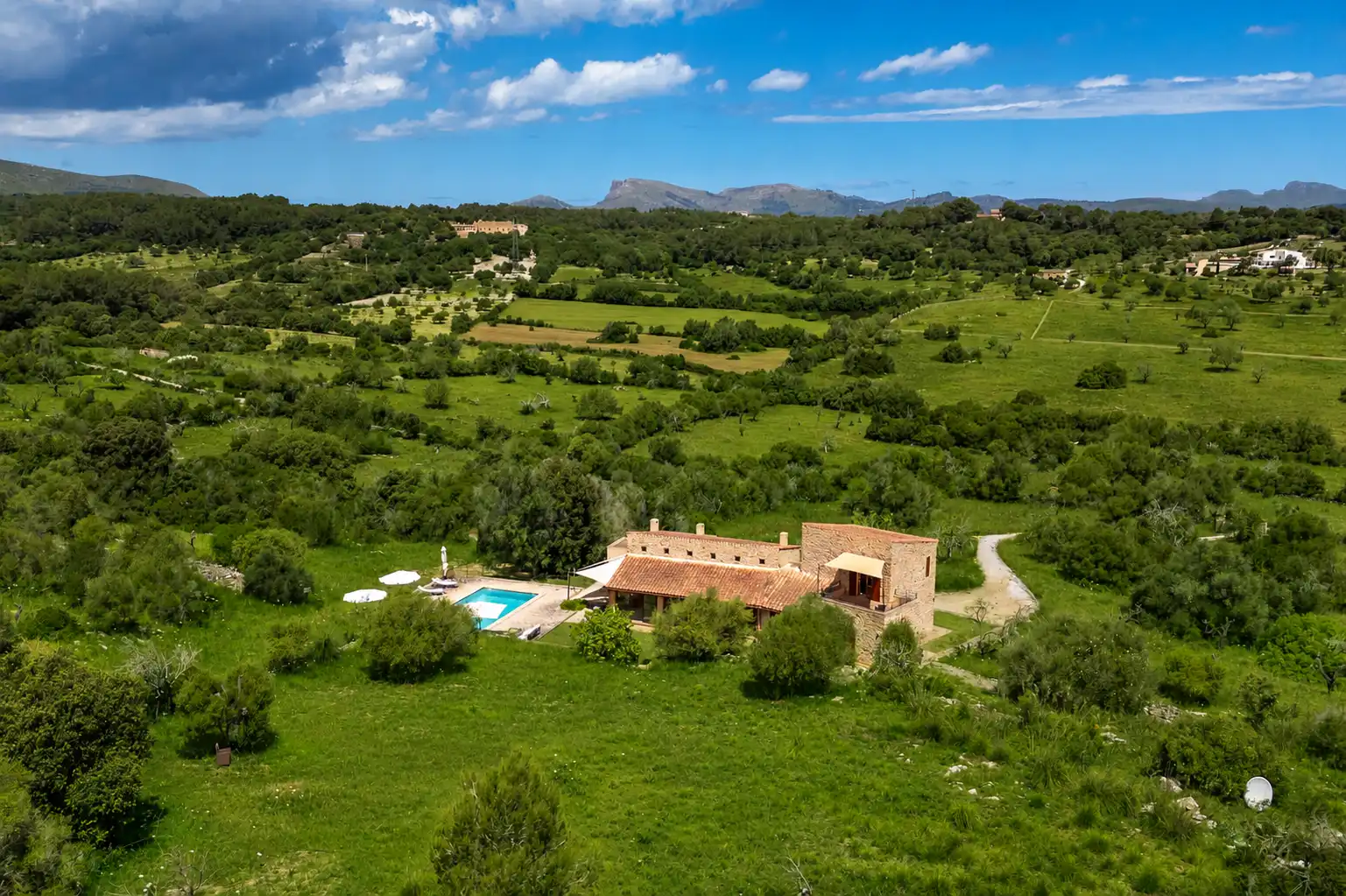 Garden of Country homes for sale in Son Servera  with Air Conditioner, Heating and Storage room