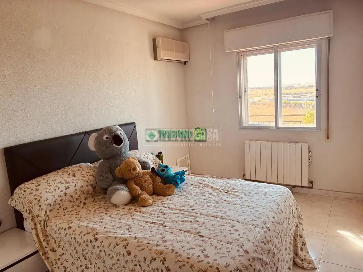 Habitación de Piso en venta en Olías del Rey con Aire acondicionado, Calefacción y Terraza