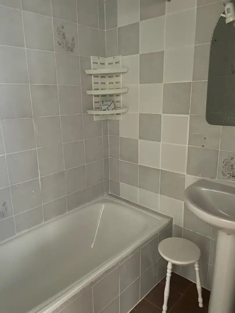 Bathroom of Flat for rent in Almendralejo  with Air Conditioner, Furnished and Washing machine