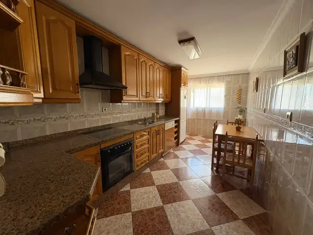 Cocina de Casa o chalet en venta en Algeciras con Aire acondicionado, Jardín privado y Terraza