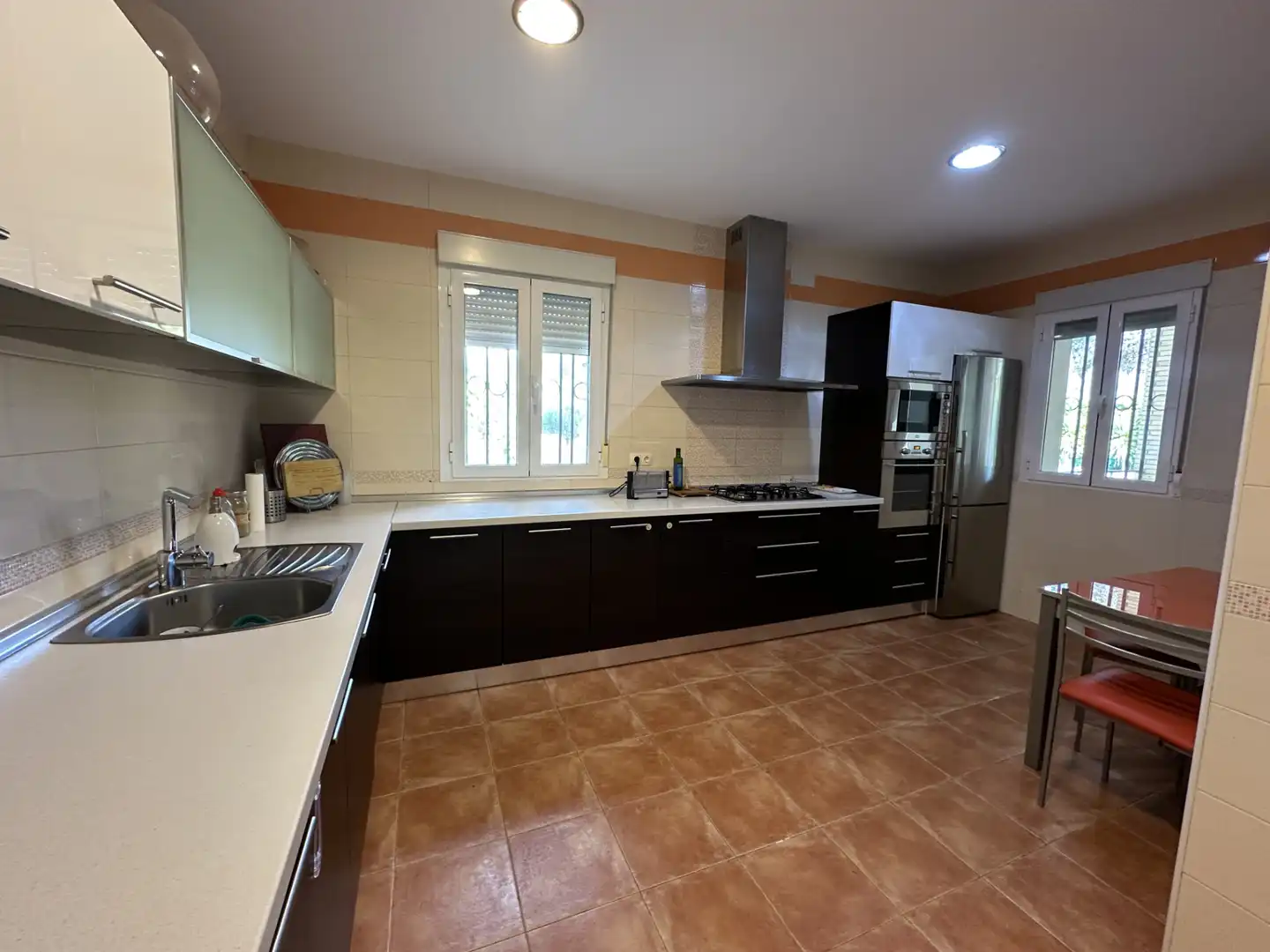 Cocina de Casa o chalet en venta en Baeza con Aire acondicionado, Jardín privado y Trastero