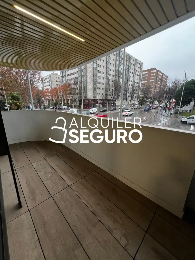 Terrassa de Pis de lloguer en Madrid amb Aire condicionat, Calefacció i Terrassa