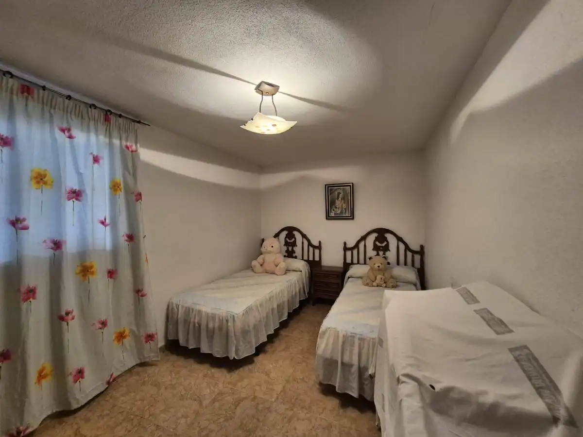 Habitación de Casa o chalet en venta en Crevillent con Calefacción y Amueblado
