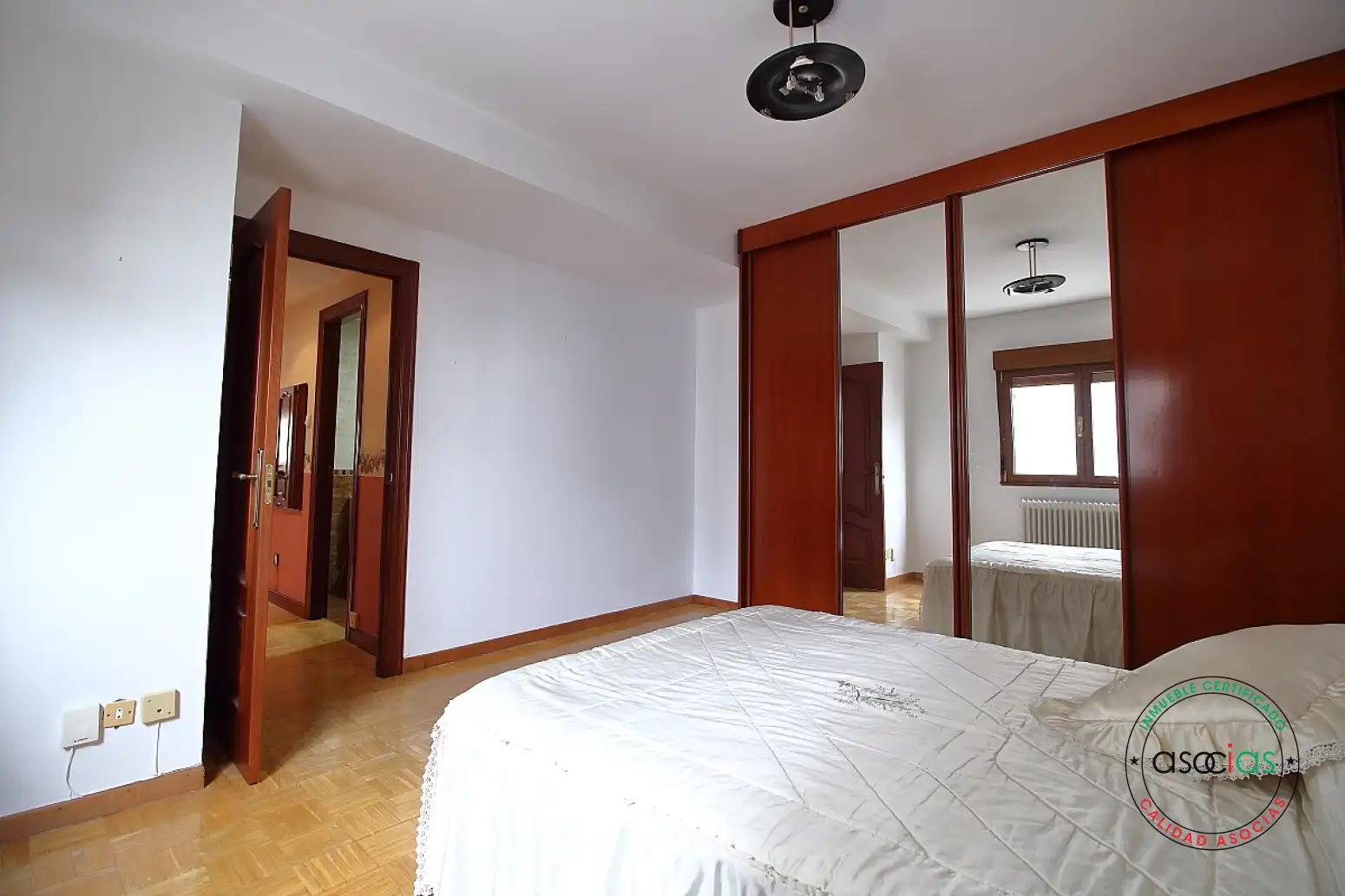 Habitación de Piso en venta en Gijón  con Calefacción y Parquet