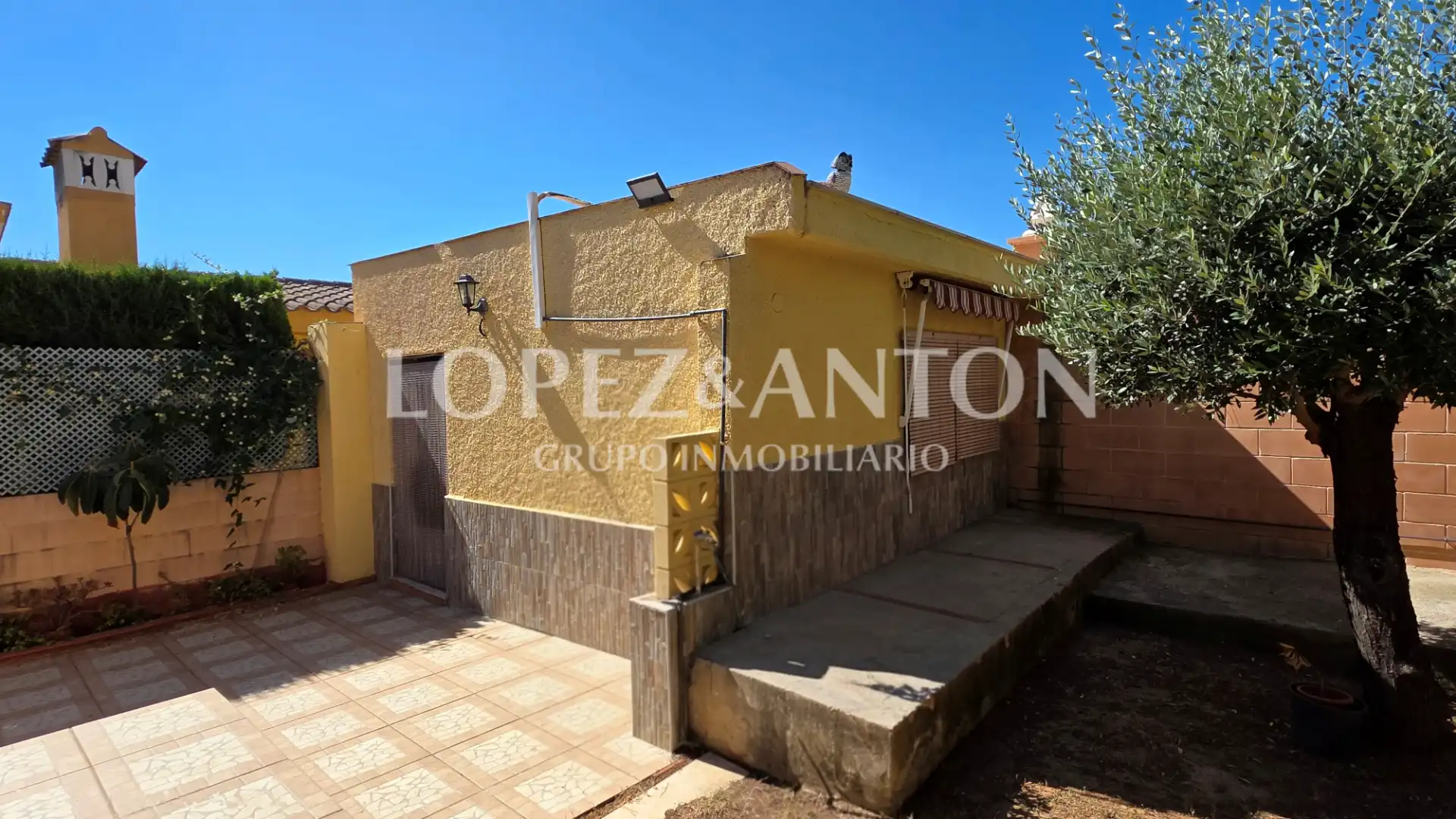 Jardí de Casa o xalet en venda en L'Eliana amb Aire condicionat, Calefacció i Jardí privat