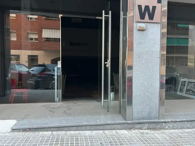 Local comercial en venda a Centre, imagen 3