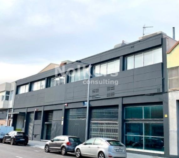 Vista exterior de Nau industrial de lloguer en L'Hospitalet de Llobregat