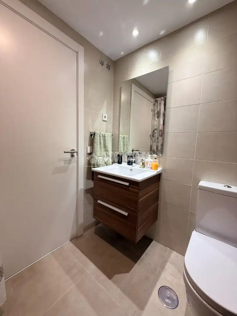 Baño de Piso en venta en Getafe con Aire acondicionado, Calefacción y Terraza