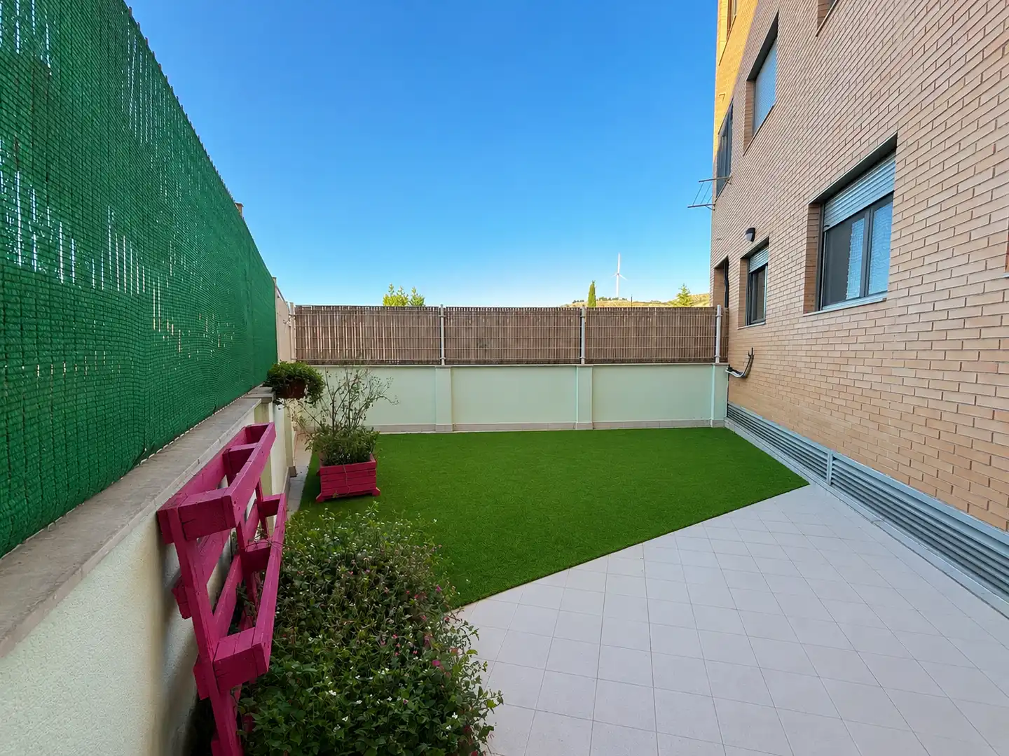 Terraza de Piso en venta en Cadrete con Calefacción, Jardín privado y Trastero